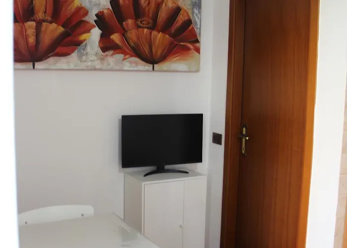 Pretty Favetti - Lovely In With A Sea View - *