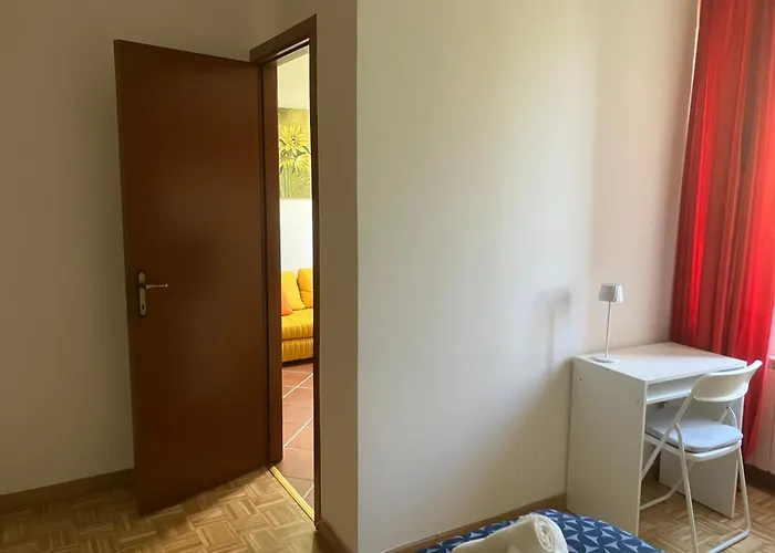 Pretty Favetti - Lovely In With A Sea View - * Trieszt